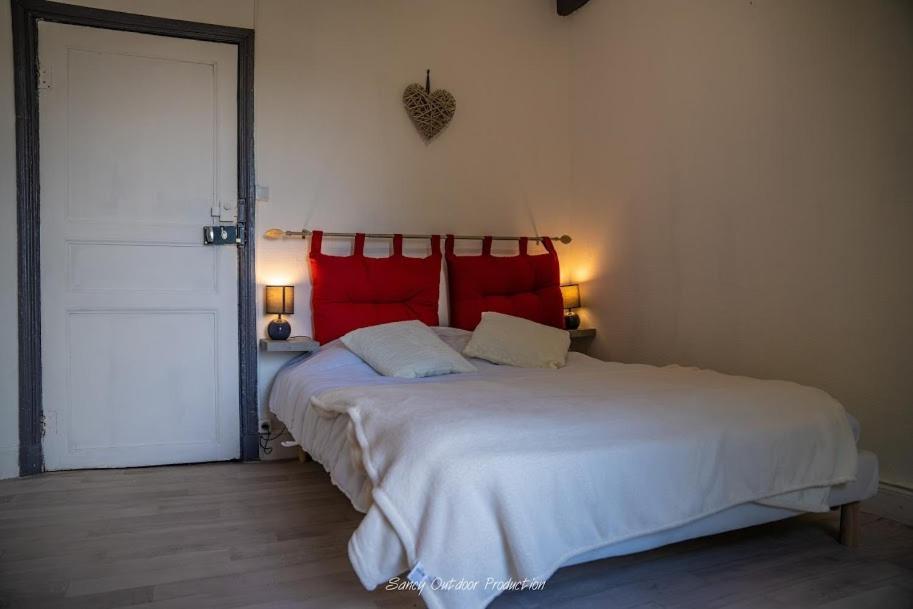 les tilleuls Besse-et-Saint-Anastaise Extérieur photo