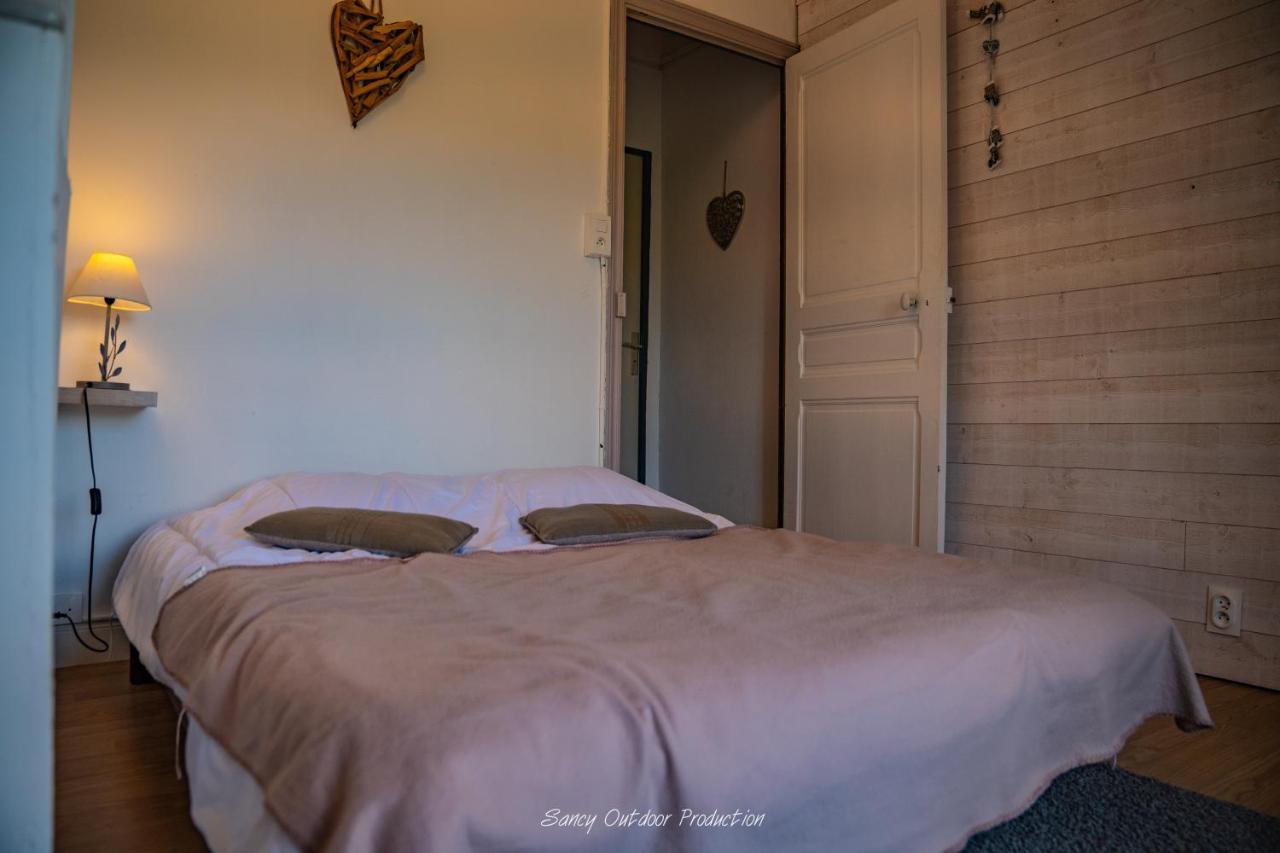 les tilleuls Besse-et-Saint-Anastaise Extérieur photo